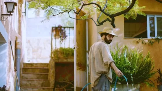 اتفرج علي فيلم La casa 2024 مترجم