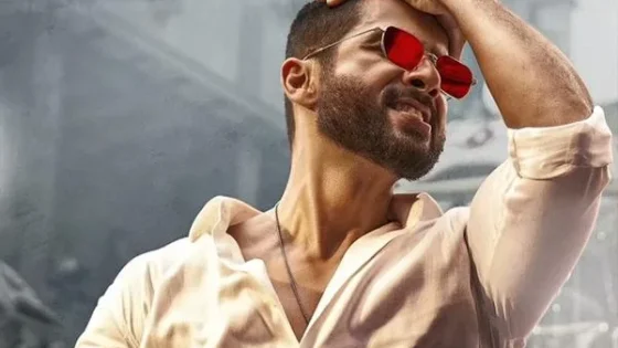 اتفرج علي فيلم Deva 2025 مترجم