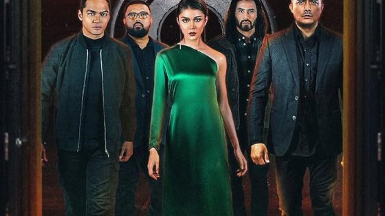 اتفرج علي فيلم The Experts 2024 مترجم