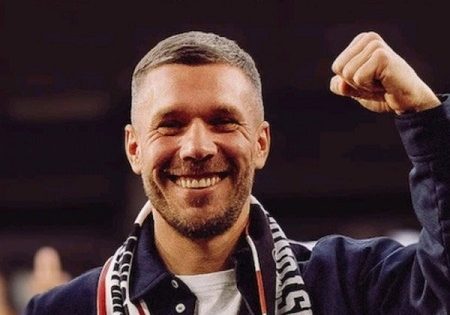 اتفرج علي فيلم Poldi 2026 مترجم